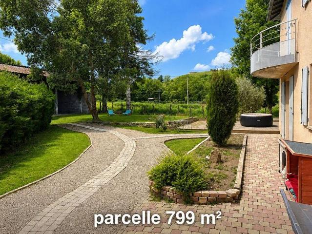 Maison de luxe de 6 pièces en vente à Savigny, Auvergne Rhône Alpes