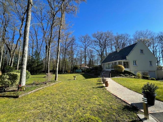 Maison de luxe de 6 pièces en vente à Veigné, Centre