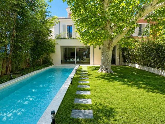 Maison de luxe de 6 pièces en location à Aix en Provence, France