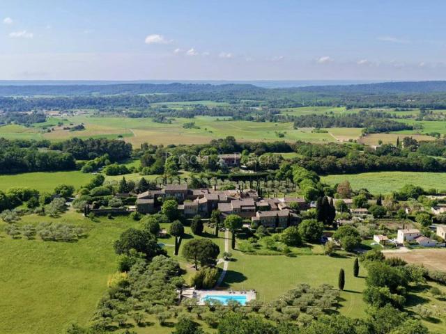 Maison de luxe de 795 m2 en vente Uzès, Occitanie