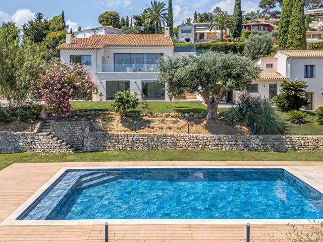 Maison de luxe de 7 chambres en vente à Cannes, France
