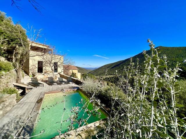 Maison de luxe de 7 chambres en vente à L'Île Rousse, Corse
