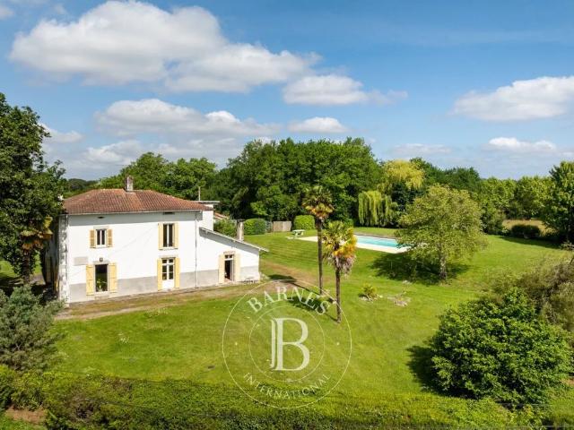 Maison de luxe de 7 chambres en vente à Sainte Marie de Gosse, Nouvelle Aquitaine