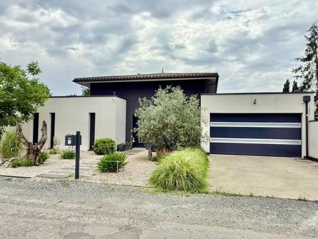 Maison de luxe de 7 pièces en vente à Mauves sur Loire, Pays de la Loire