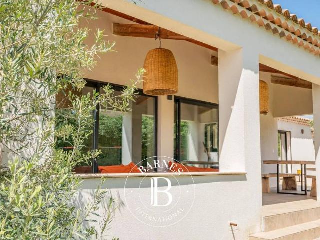 Maison de luxe de 7 pièces en vente à Meyreuil, Provence Alpes Côte d'Azur