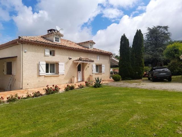 Maison de luxe de 7 pièces en vente à Montauban, Occitanie