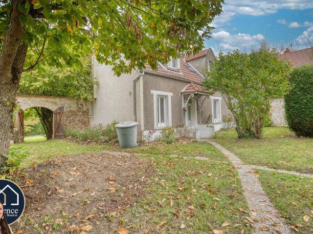 Maison de luxe de 7 pièces en vente à Montfort l'Amaury, Île de France