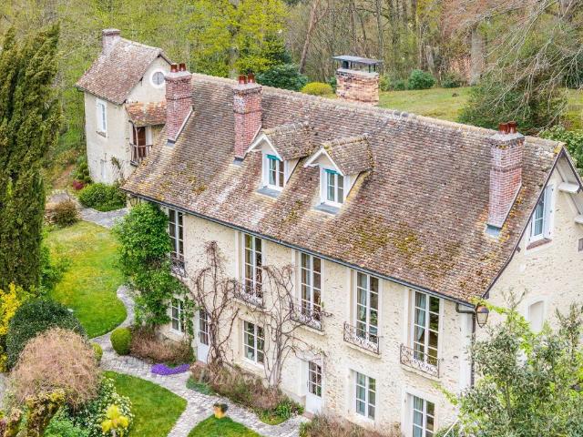 Maison de luxe de 7 pièces en vente à Montfort l'Amaury, Île de France