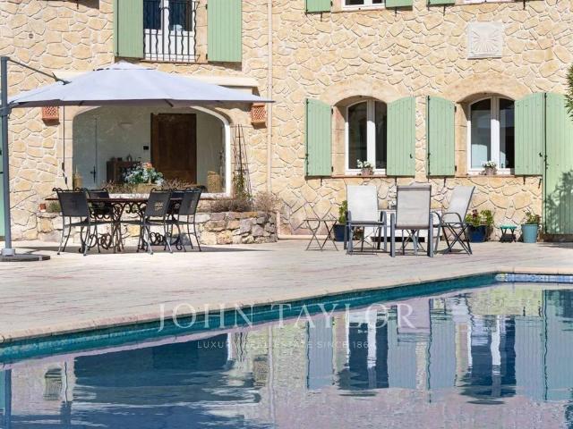 Maison de 7 pièces de luxe en vente à Mouans Sartoux, France