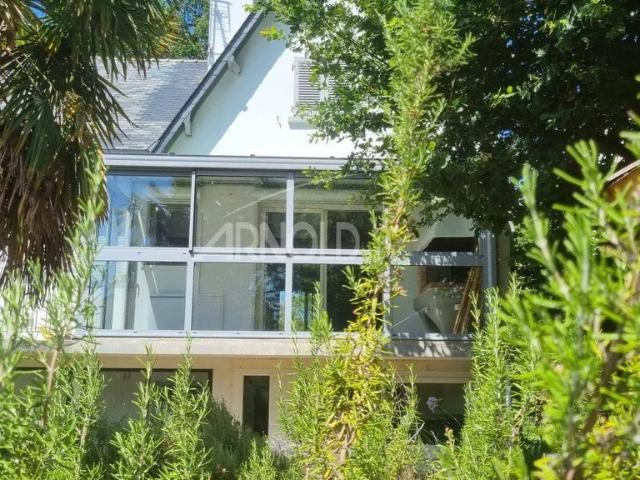 Maison de luxe de 7 pièces en vente à Orvault, France