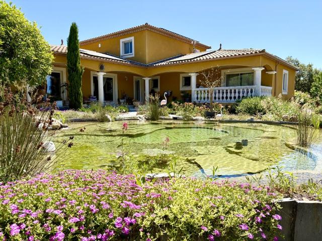 Maison de luxe de 7 pièces en vente à Argelliers, Occitanie