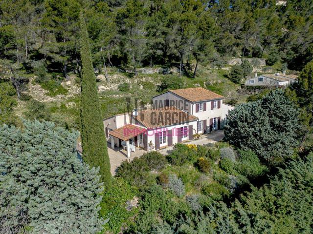 Maison de luxe de 7 pièces en vente à Beaumes de Venise, Provence Alpes Côte d'Azur
