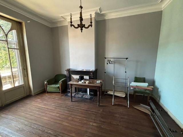 Maison de luxe de 7 pièces en vente à Bordeaux, France