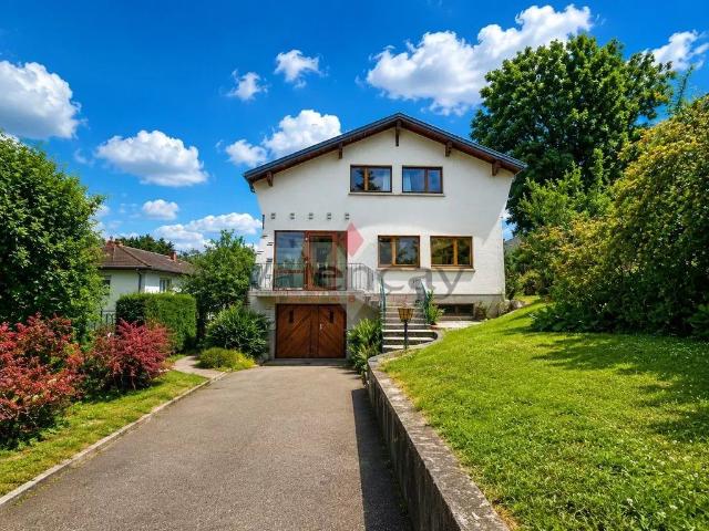Maison de luxe de 7 pièces en vente à Brunstatt, Grand Est