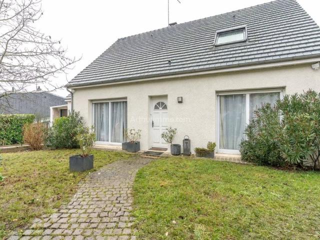 Maison de luxe de 7 pièces en vente à Carnetin, Île de France