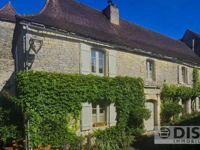 Maison de luxe de 7 pièces en vente à Cazals, Occitanie