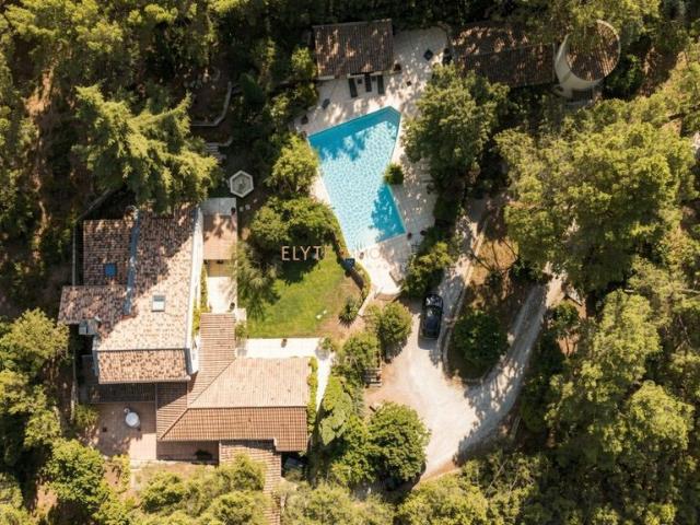 Maison de luxe de 7 pièces en vente à Châteauneuf le Rouge, Provence Alpes Côte d'Azur