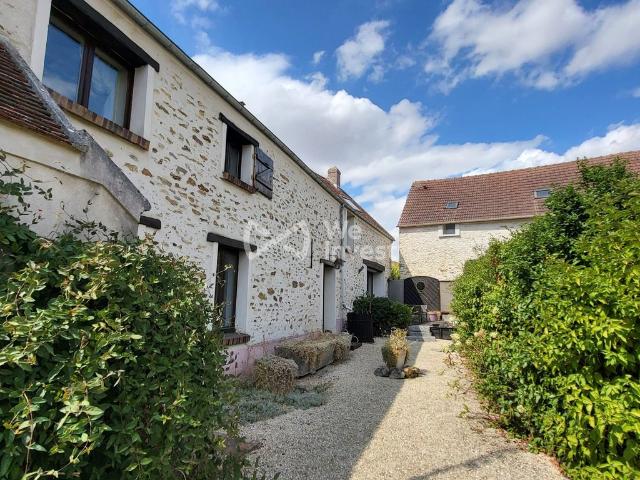 Maison de luxe de 7 pièces en vente à Choisy en Brie, Île de France