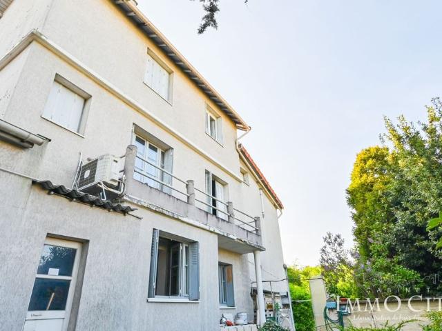 Maison de luxe de 7 pièces en vente à Choisy le Roi, Île de France