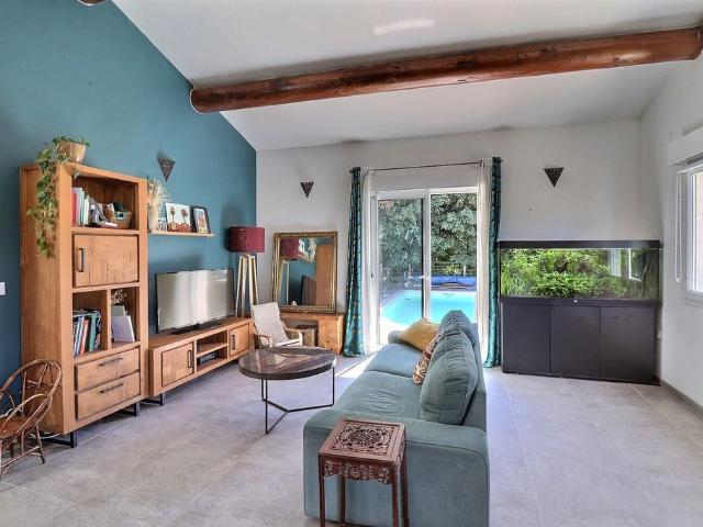 Maison de luxe de 7 pièces en vente à Claret, Occitanie