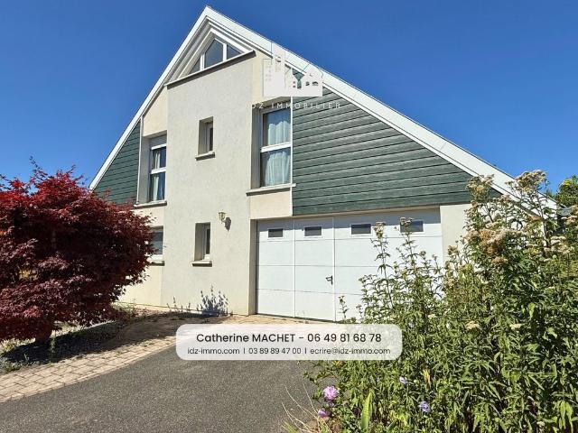 Maison de luxe de 7 pièces en vente à Folgensbourg, France