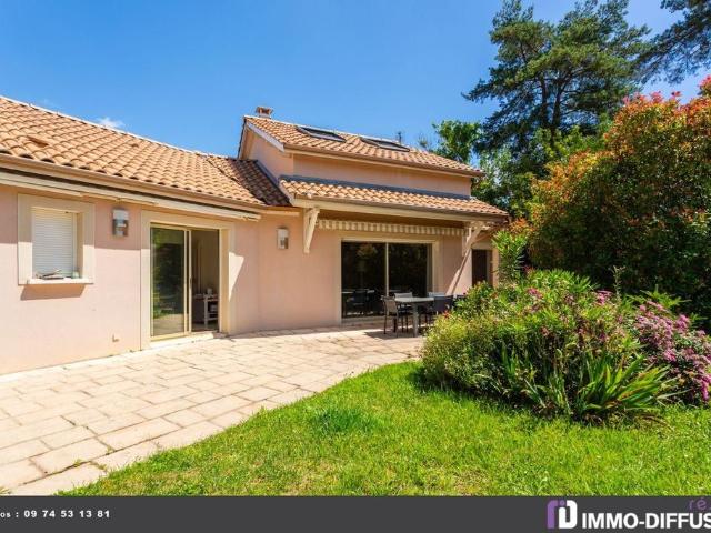 Maison de luxe de 7 pièces en vente à Francheville, Auvergne Rhône Alpes