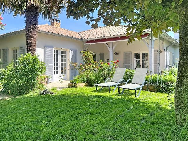 Maison de luxe de 7 pièces en vente à Jassans Riottier, Auvergne Rhône Alpes