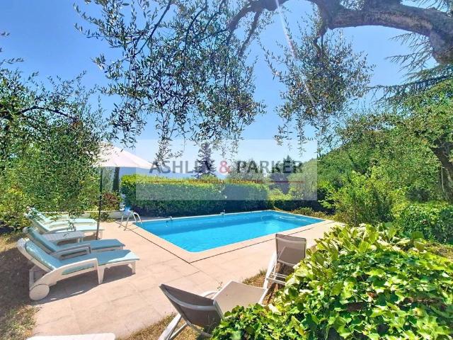 Maison de luxe de 7 pièces en vente à Le Broc, Provence Alpes Côte d'Azur
