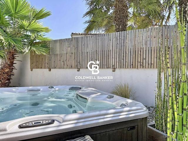 Maison de luxe de 7 pièces en vente à Les Sables d'Olonne, Pays de la Loire