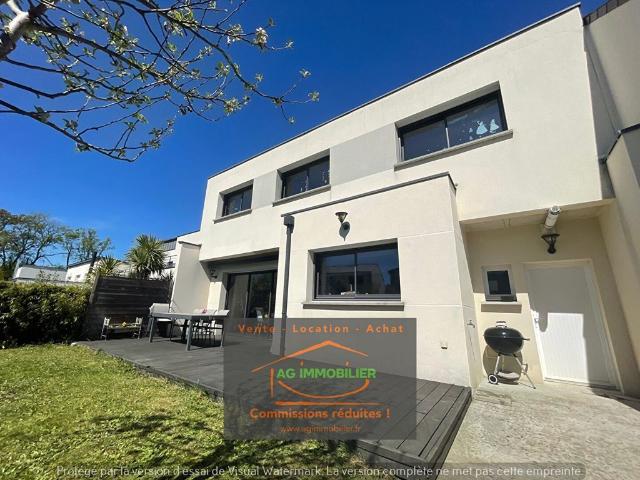 Maison de luxe de 7 pièces en vente à Rennes, France
