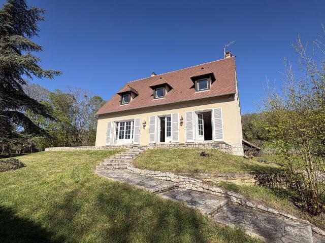 Maison de luxe de 7 pièces en vente à Rosay, France