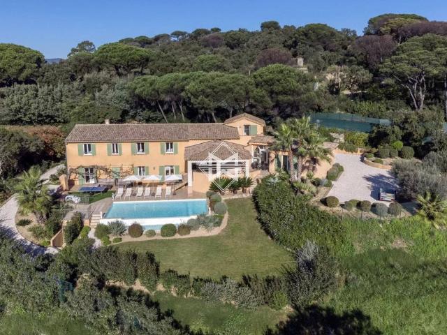 Maison de luxe de 7 pièces en vente à Saint Tropez, Provence Alpes Côte d'Azur