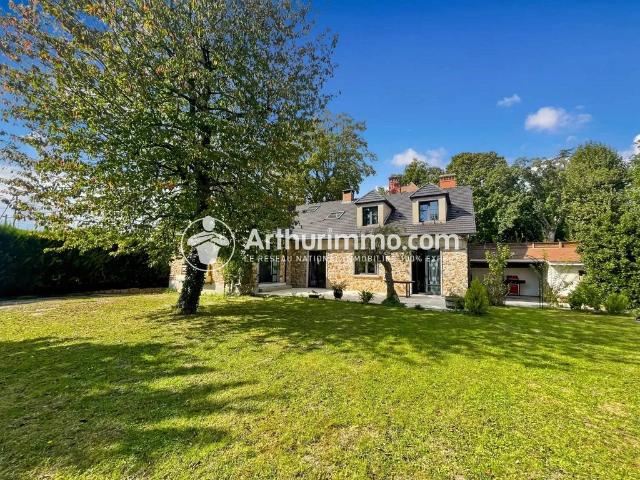 Maison de luxe de 7 pièces en vente à Soisy sur Seine, Île de France