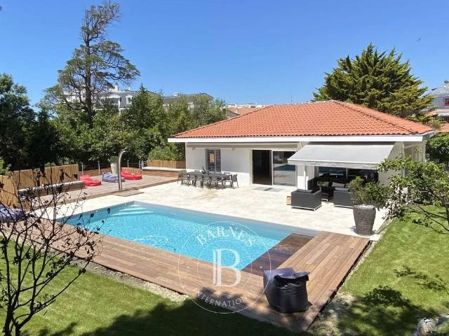 Maison de prestige de 320 m2 en location Biarritz, Nouvelle Aquitaine