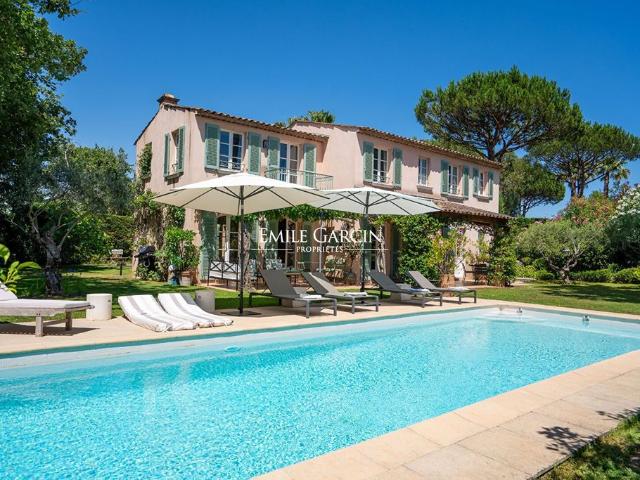 Maison de luxe de 7 pièces en location à Gassin, Provence Alpes Côte d'Azur