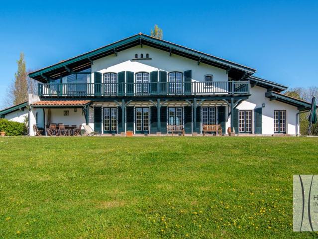 Maison de luxe 8 chambres en vente à Urrugne, Nouvelle Aquitaine