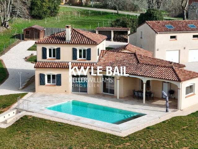 Maison de luxe de 8 pièces en vente à Nuzéjouls, Occitanie