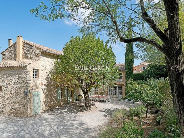 Maison de luxe de 8 pièces en vente à Avignon, Provence Alpes Côte d'Azur