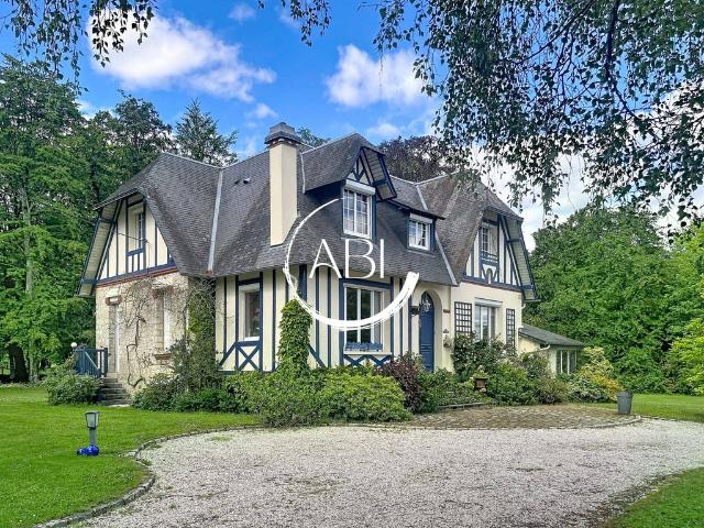 Maison de luxe de 8 pièces en vente à Bagnoles de l'Orne, Normandie