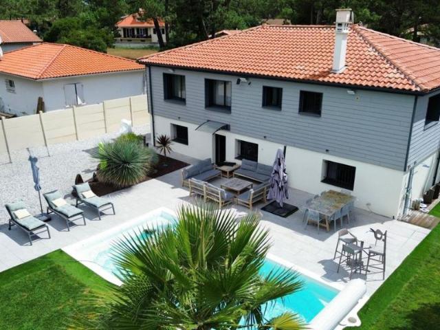 Maison de luxe de 8 pièces en vente à Biscarrosse, Nouvelle Aquitaine