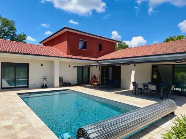 Maison de luxe de 8 pièces en vente à Condat sur Vienne, Nouvelle Aquitaine