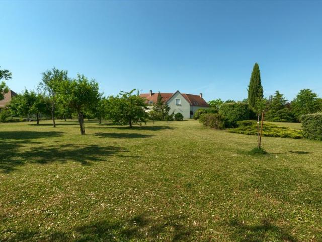 Maison de luxe de 8 pièces en vente à Joigny, Bourgogne Franche Comté