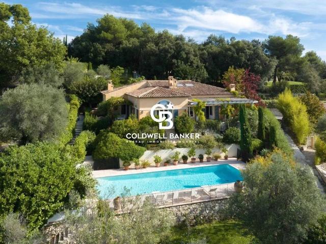 Maison de luxe de 8 pièces en vente à La Colle sur Loup, France