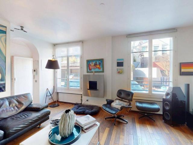 Maison de luxe de 8 pièces en vente à Pantin, France