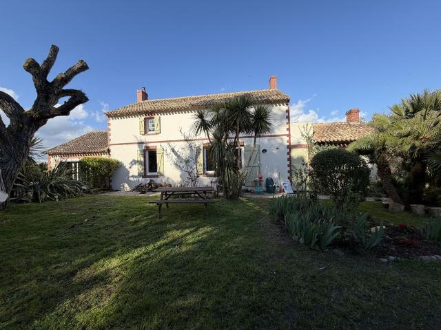 Maison de luxe de 8 pièces en vente à Pornic, France