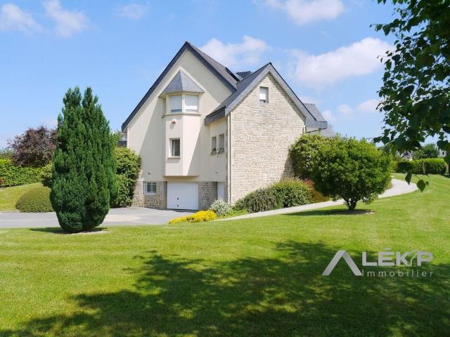 Maison de luxe de 8 pièces en vente à Redon, Bretagne