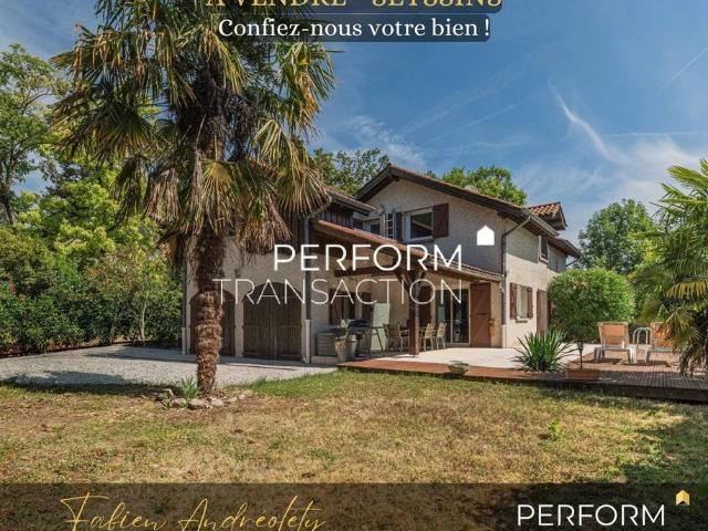 Maison de luxe de 8 pièces en vente à Seyssins, France