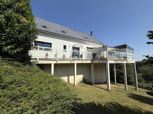 Maison de luxe de 8 pièces en vente à Trouville sur Mer, France