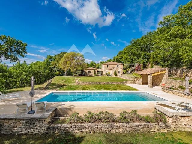 Maison de luxe de 8 pièces en location à Gordes, France