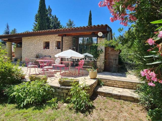 Maison de luxe de 9 pièces en vente à Manosque, Provence Alpes Côte d'Azur